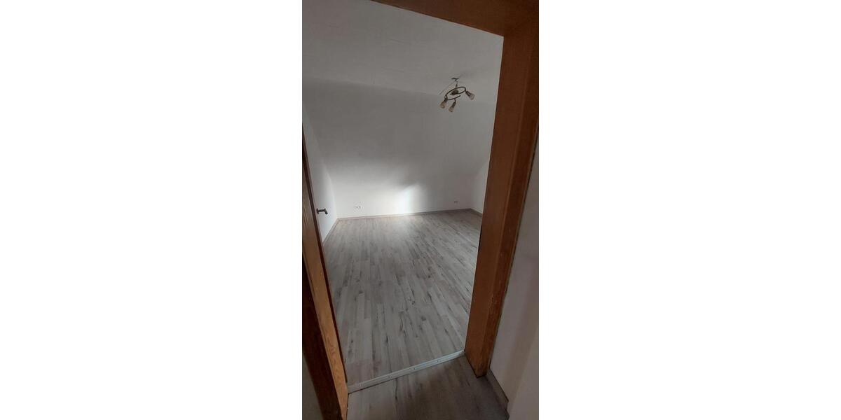 Dachgeschoßwohnung Homburg - 2 Zimmer, 55 m&sup2;, 500&euro; | Angebot:25572200
