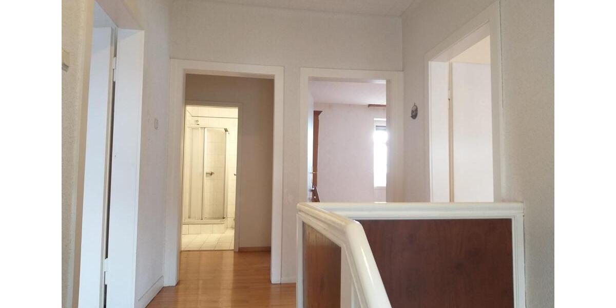 Einfamilienhaus Homburg - 8 Zimmer, 180 m&sup2;, 389.000&euro; | Angebot:26629381