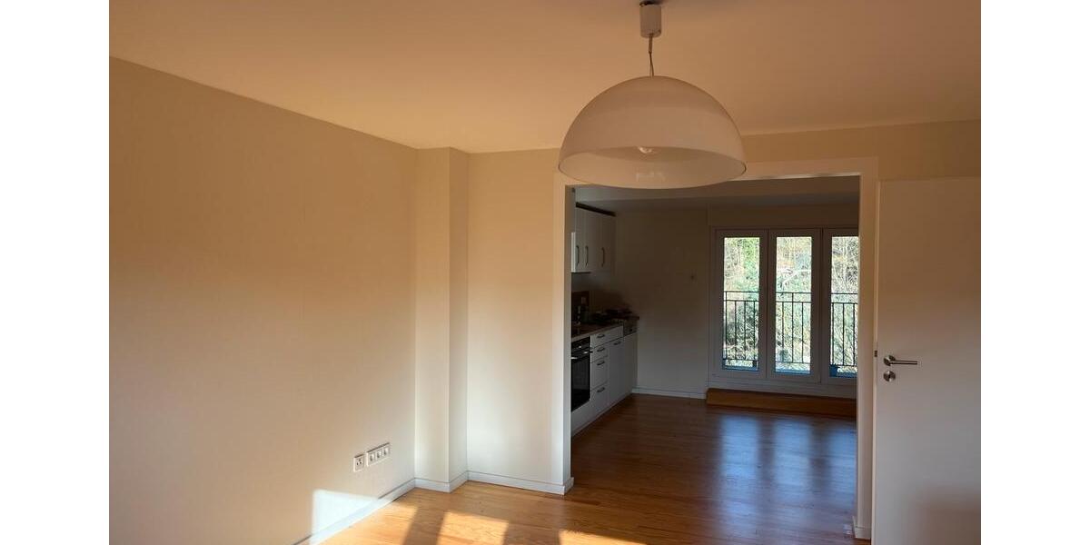 Dachgeschoßwohnung Saarbrücken Malstatt - 2 Zimmer, 60 m&sup2;, 790&euro; | Angebot:26013059