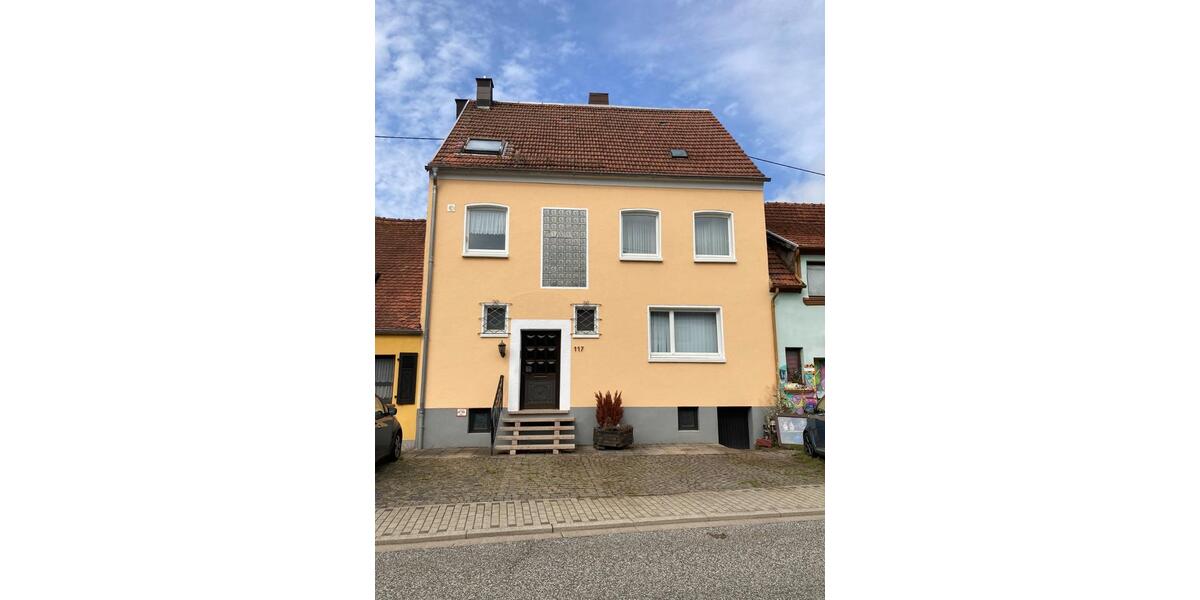 Reihenhaus Sankt Wendel - 8 Zimmer, 178 m&sup2;, 245.000&euro; | Angebot:24654379