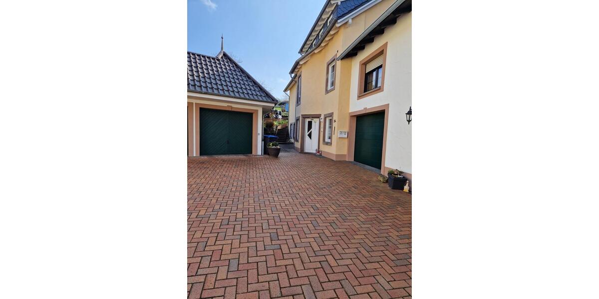 Erdgeschoßwohnung Mandelbachtal - 3 Zimmer, 80 m&sup2;, 550&euro; | Angebot:25948556