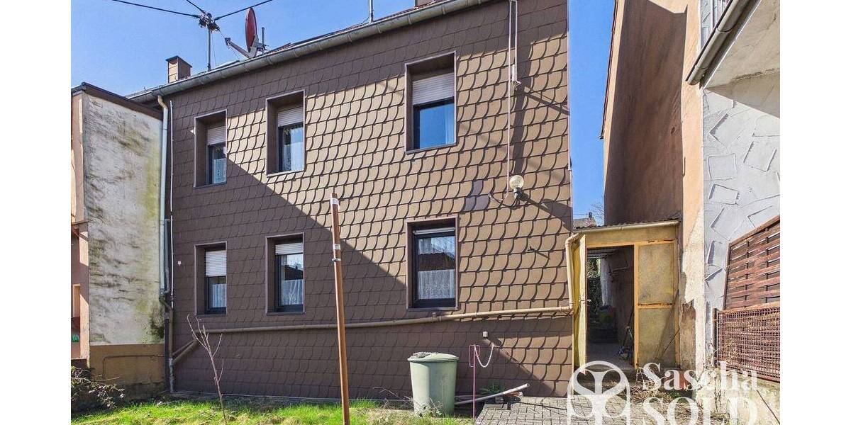 Kleines Handwerkerhaus in Elversberg mit Garten, Terrasse, Stellplatz & beheiztem Partyraum - Reihenendhaus Spiesen-Elversberg Elversberg | Angebot:26055798
