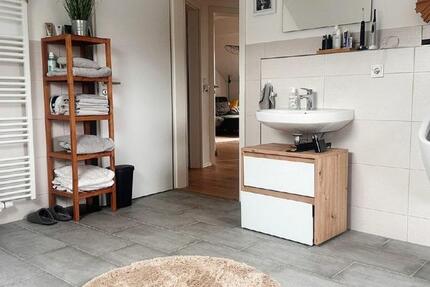 Wohnung Schwalbach - 3 Zimmer, 80 m&sup2;, 700&euro; | Angebot:25874197