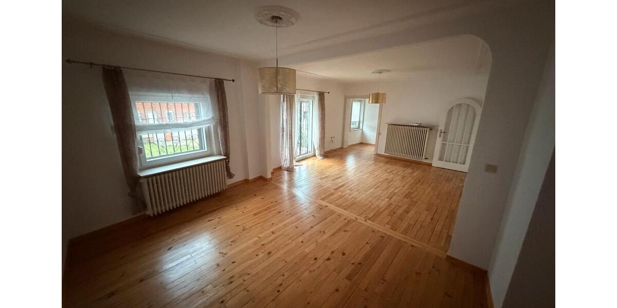 Einfamilienhaus Saarbrücken Malstatt - 7 Zimmer, 120 m&sup2;, 1.500&euro; | Angebot:25137831