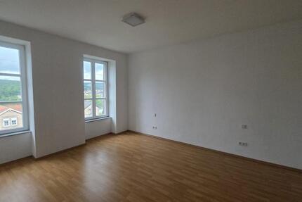 Wohnung Quierschied - 4 Zimmer, 150 m&sup2;, 1.250&euro; | Angebot:25362910