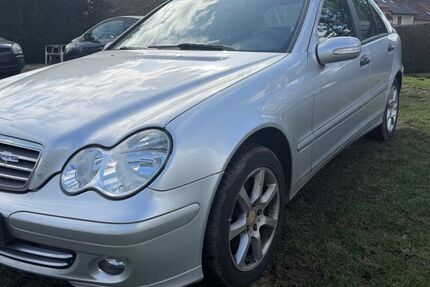Mercedes-Benz C 180 297.000 km 1.999 &euro; Lebach 66822