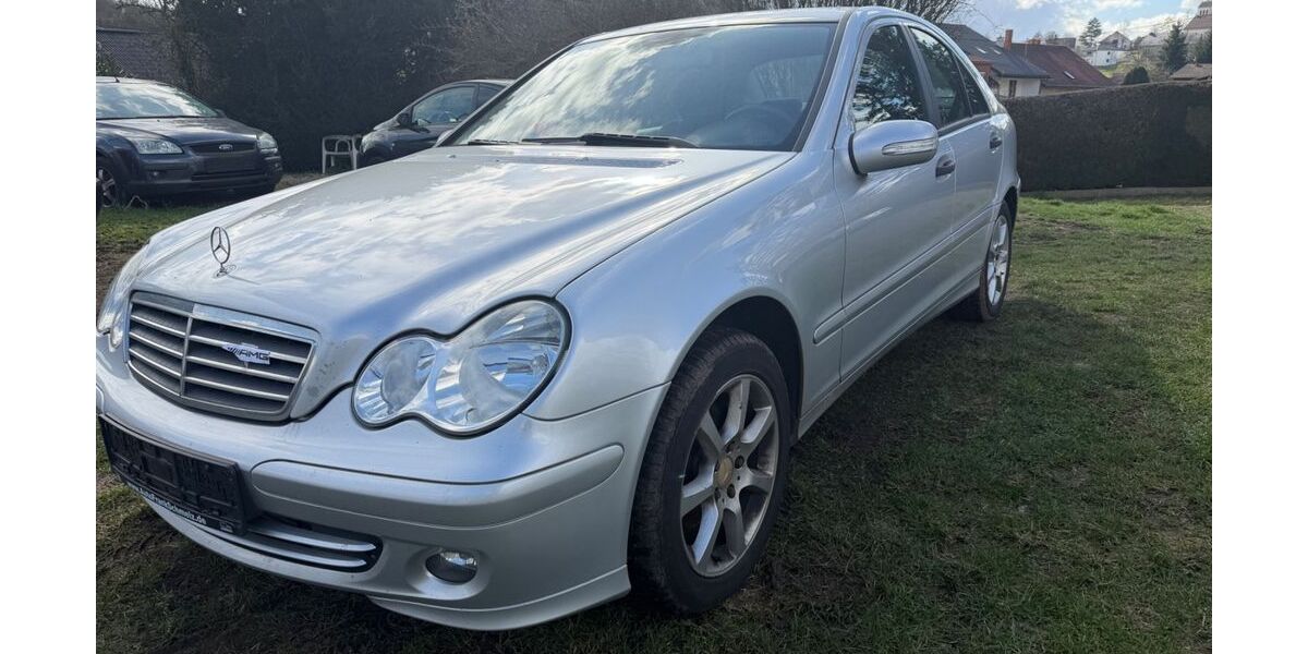 Mercedes-Benz C 180 297.000 km 1.999 &euro; Lebach 66822