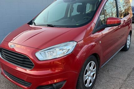Ford Tourneo Courier 179.000 km 5.990 &euro; Saarlouis 66740