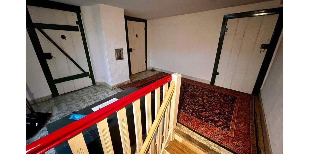 Einfamilienhaus Illingen - 7 Zimmer, 105 m&sup2;, 155.000&euro; | Angebot:25801738