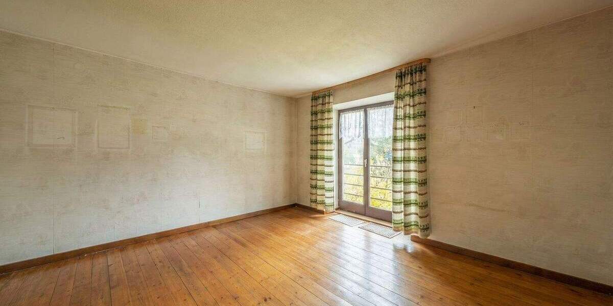 Einfamilienhaus Hornbach - 1 Zimmer, 290 m&sup2;, 160.000&euro; | Angebot:25691436