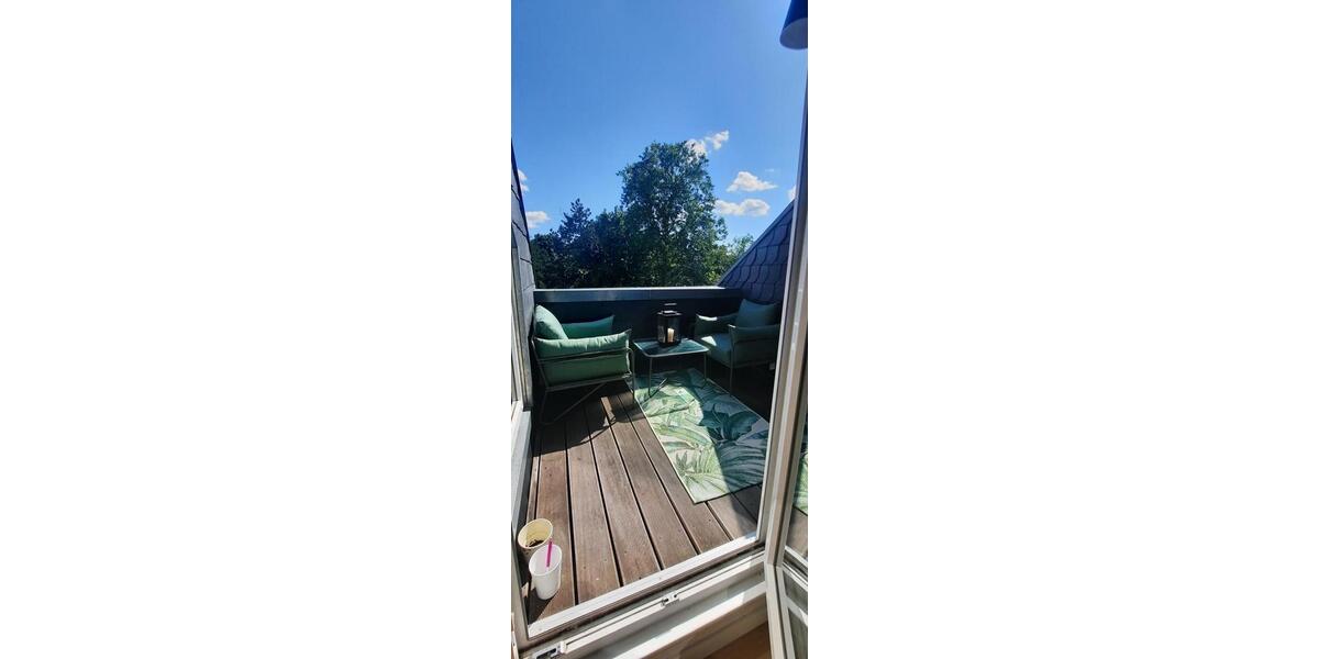 Dachgeschoßwohnung Saarbrücken Kieselhumes - 2 Zimmer, 67 m&sup2;, 890&euro; | Angebot:25894104