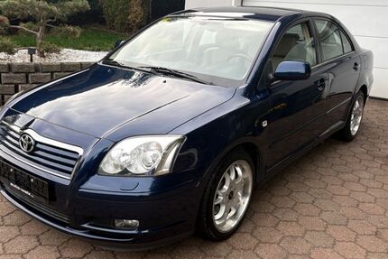 Toyota Avensis 61.664 km 7.950 &euro; Bliesen (St. Wendel) 66606