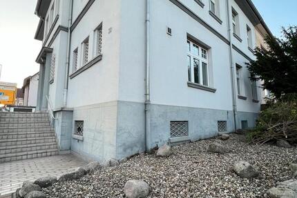 Haus Völklingen - 9 Zimmer, 350 m&sup2;, 450.000&euro; | Angebot:26447156