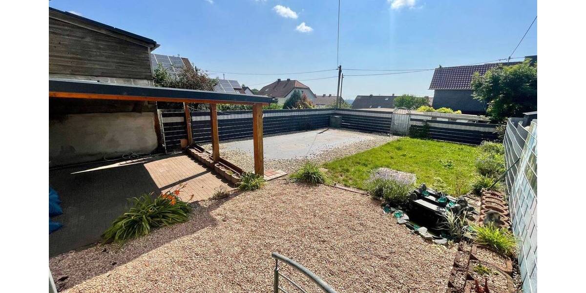 Reihenmittelhaus Überherrn Berus - 7 Zimmer, 175 m&sup2;, 140.000&euro; | Angebot:25731180