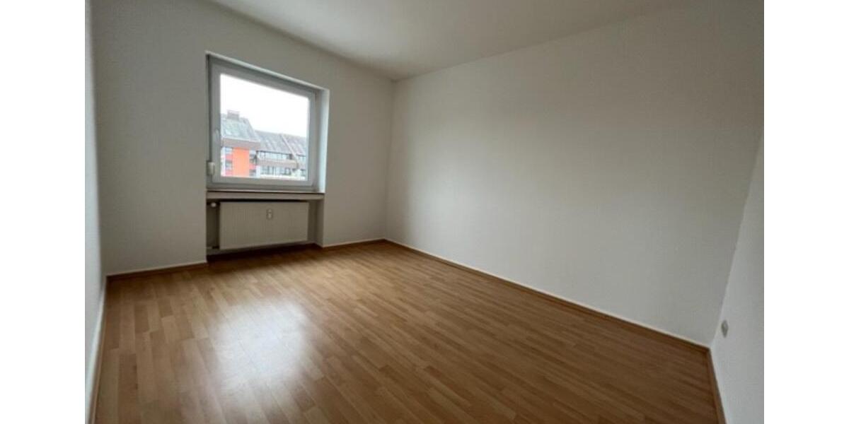 Etagenwohnung Saarlouis - 3 Zimmer, 105 m&sup2;, 750&euro; | Angebot:25131733