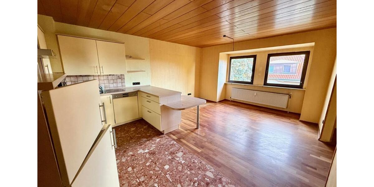 Etagenwohnung Saarbrücken Malstatt - 3 Zimmer, 86 m&sup2;, 890&euro; | Angebot:25648445