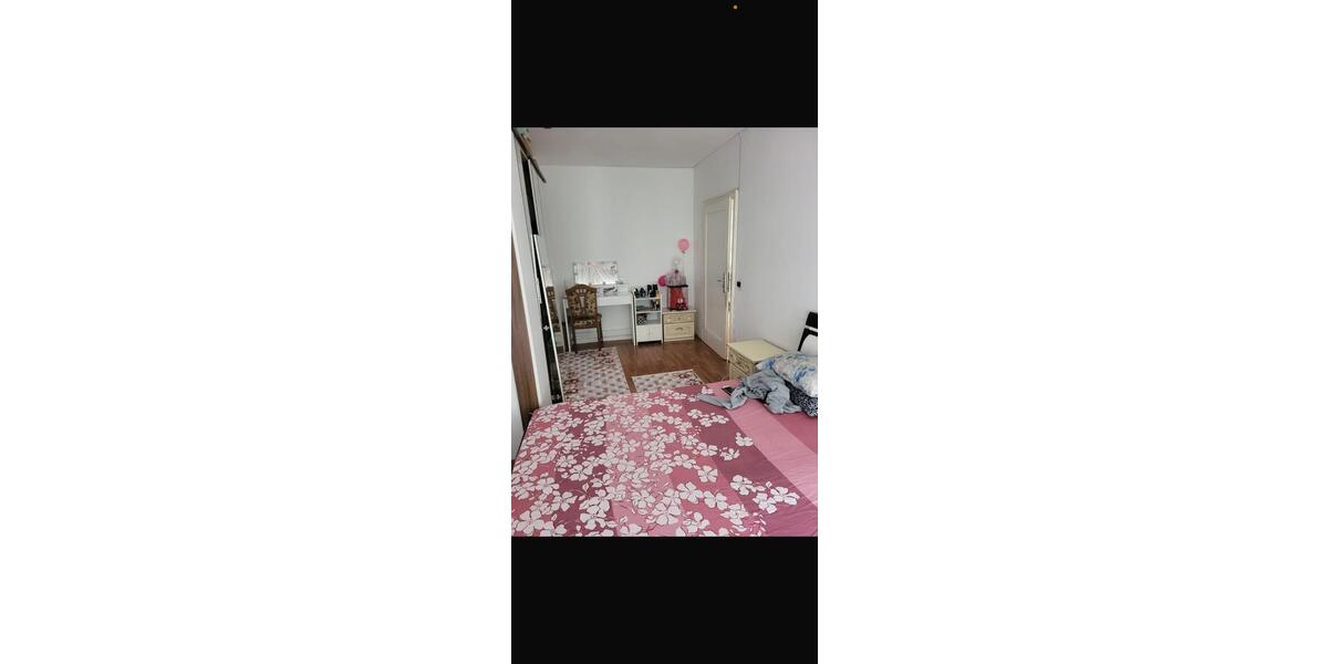 Etagenwohnung Saarbrücken West - 3 Zimmer, 80 m&sup2;, 750&euro; | Angebot:25902312