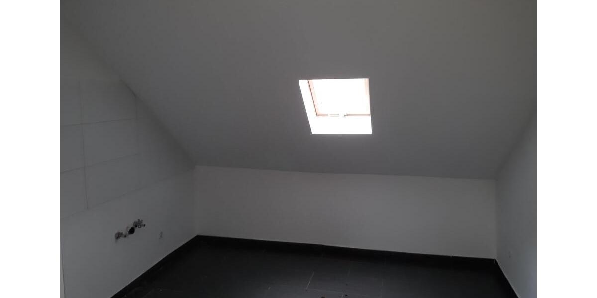 Dachgeschoßwohnung Sulzbach (Saar) - 2 Zimmer, 57 m&sup2;, 460&euro; | Angebot:24431661