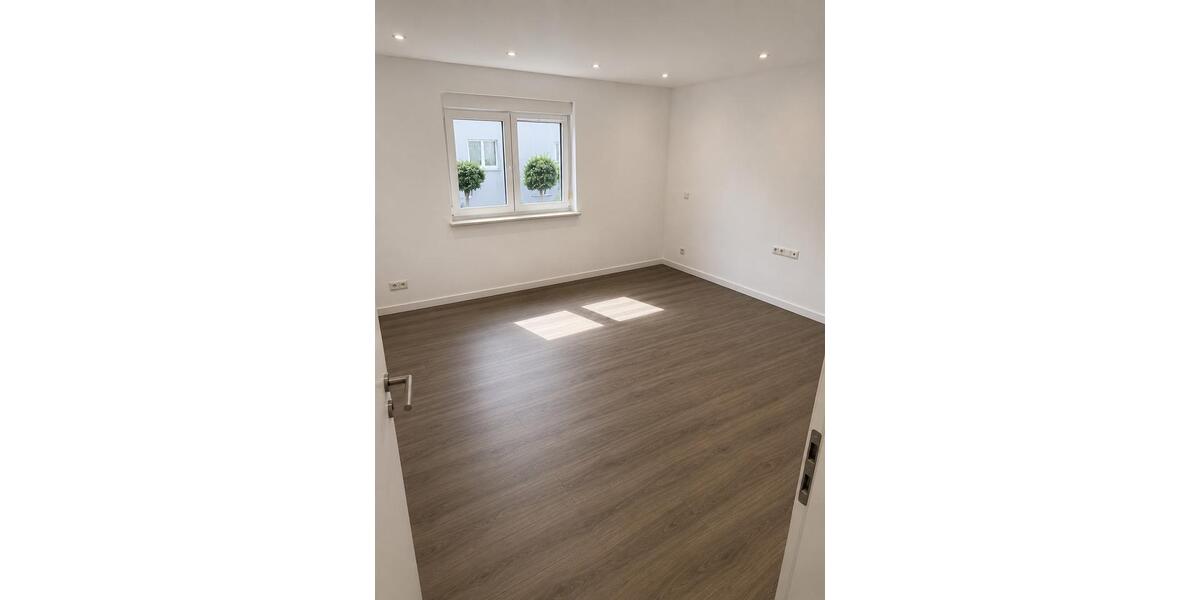 Etagenwohnung Wadgassen - 2 Zimmer, 65 m&sup2;, 680&euro; | Angebot:26614998