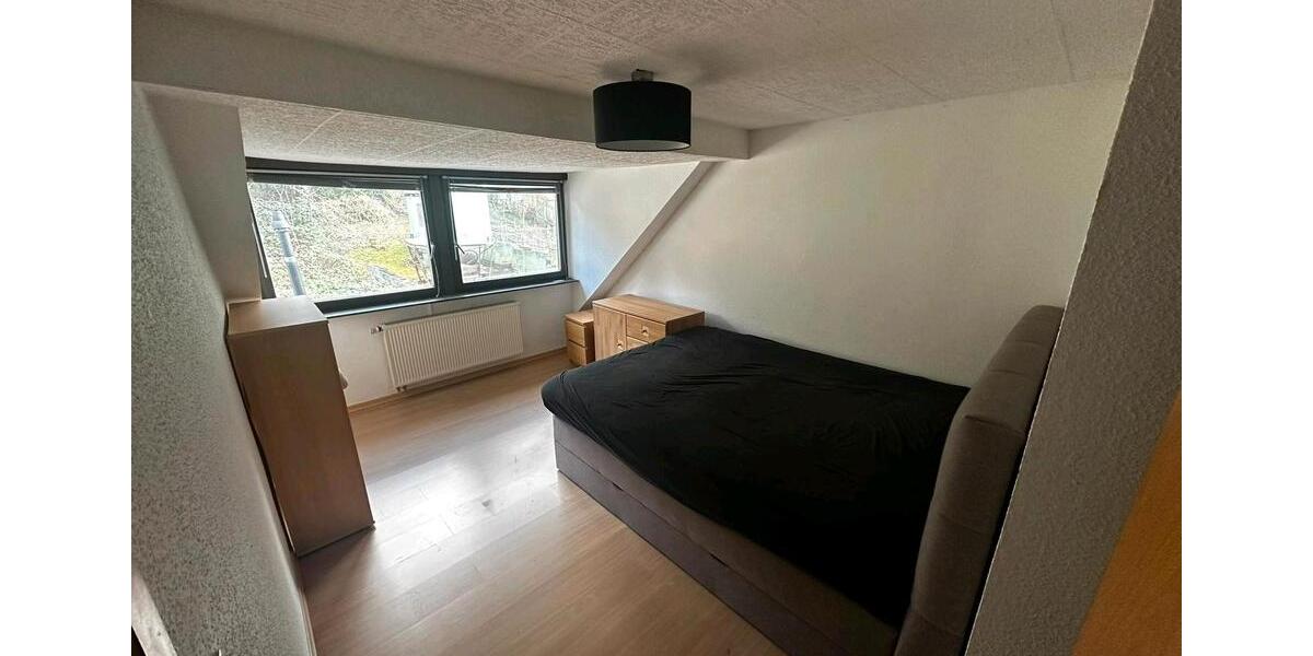 Reihenhaus Saarbrücken Eschberg - 4 Zimmer, 115 m&sup2;, 1.200&euro; | Angebot:25445834