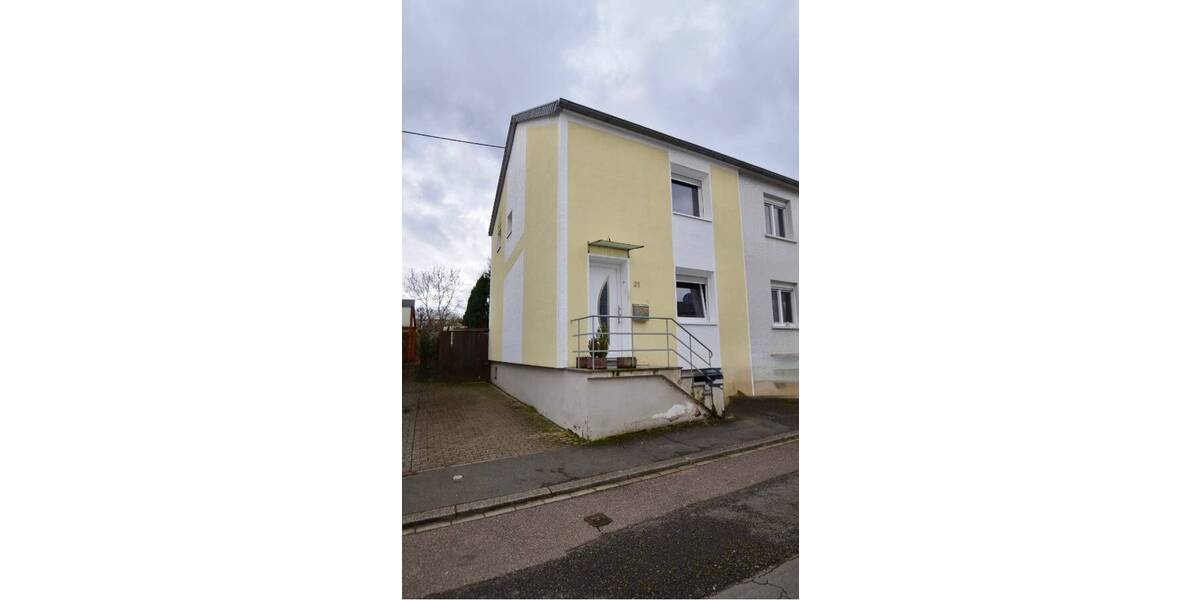 Reihenendhaus Völklingen Ludweiler - 3 Zimmer, 70 m&sup2;, 120.000&euro; | Angebot:25666080