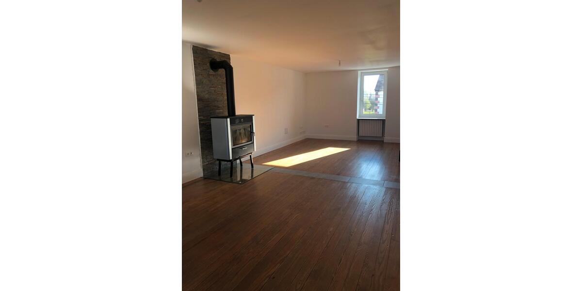 Etagenwohnung Saarbrücken St. Arnual - 4 Zimmer, 115 m&sup2;, 1.150&euro; | Angebot:25853642