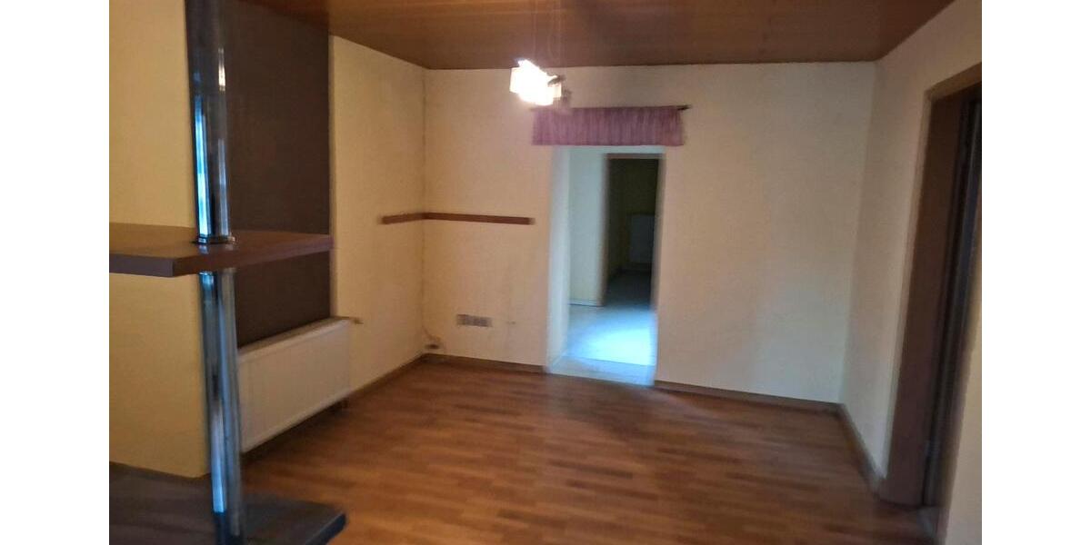 Etagenwohnung Quierschied - 3 Zimmer, 75 m&sup2;, 800&euro; | Angebot:25840291