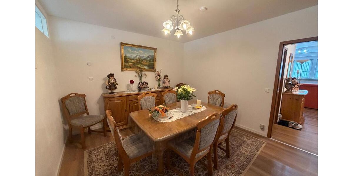 Etagenwohnung Lebach - 4 Zimmer, 98 m&sup2;, 650&euro; | Angebot:26674275