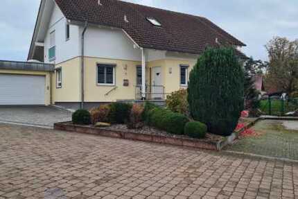 Neuwertiges Komforthaus in schöner Stadtrandlage von Homburg - Haus Homburg | Angebot:26967166