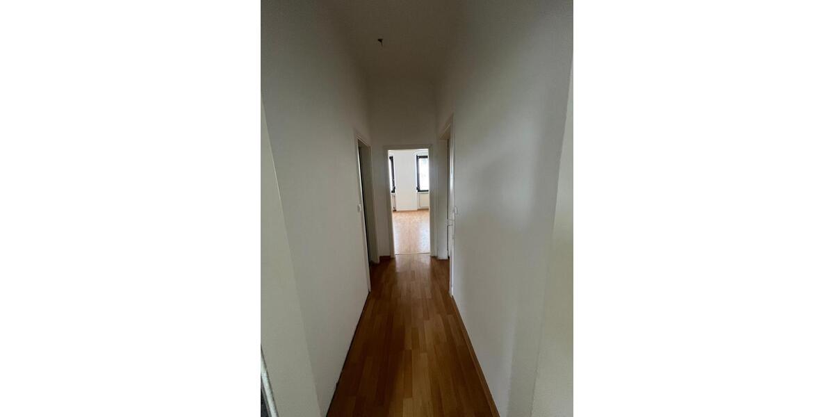 Erdgeschoßwohnung Sankt Ingbert - 3 Zimmer, 90 m&sup2;, 870&euro; | Angebot:26681397