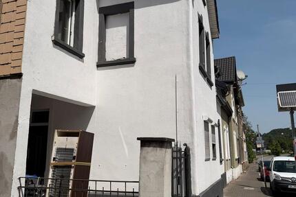 Wohnung Saarbrücken Eschberg - 4 Zimmer, 90 m&sup2;, 750&euro; | Angebot:26702410