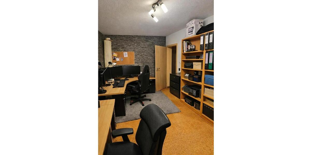 Etagenwohnung Sankt Wendel - 3 Zimmer, 100 m&sup2;, 850&euro; | Angebot:25752713