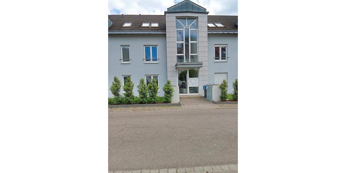 Dachgeschoßwohnung Saarbrücken St. Arnual - 3 Zimmer, 69 m&sup2;, 769&euro; | Angebot:26649519