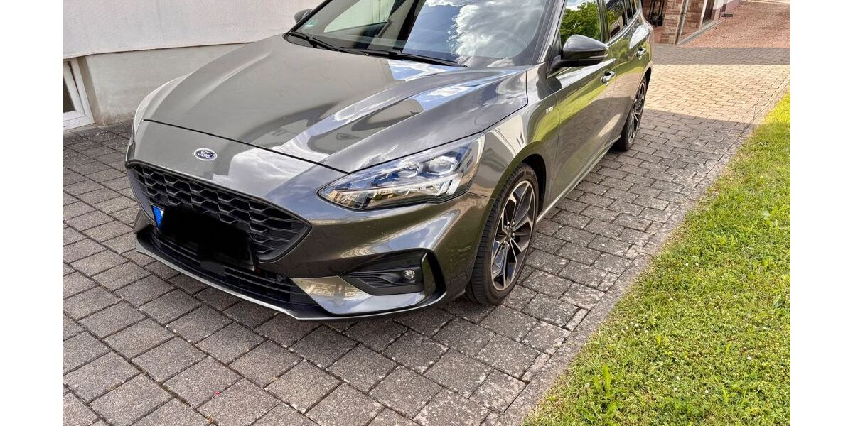 Ford Focus 108.000 km 14.900 &euro; Lebach 66822