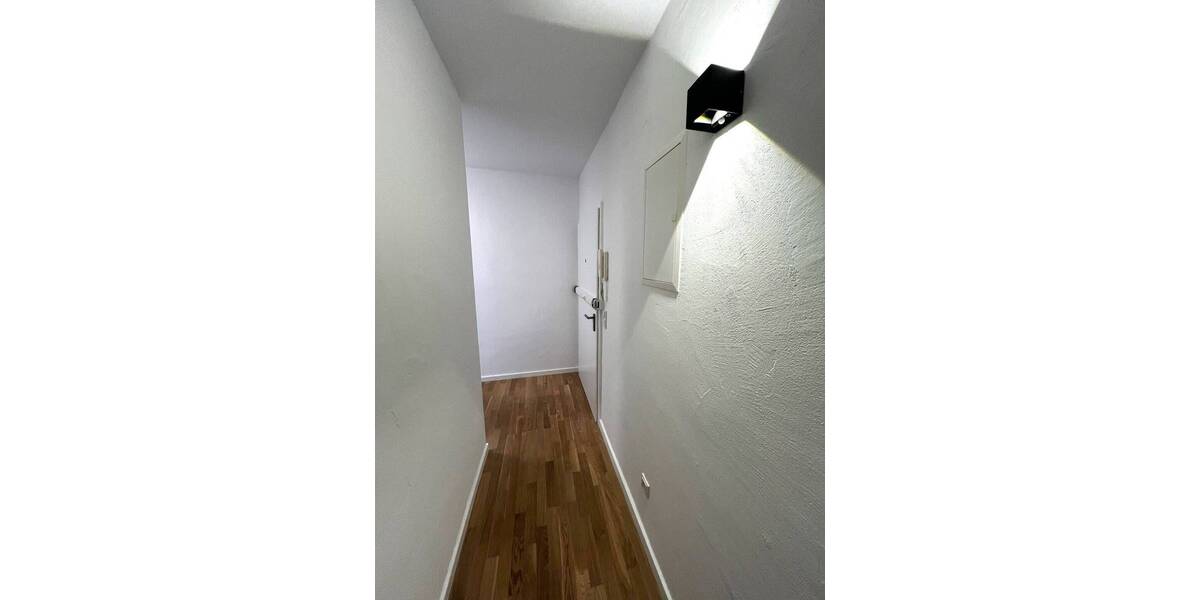 Etagenwohnung Saarbrücken St Johann - 2 Zimmer, 75 m&sup2;, 700&euro; | Angebot:25959145