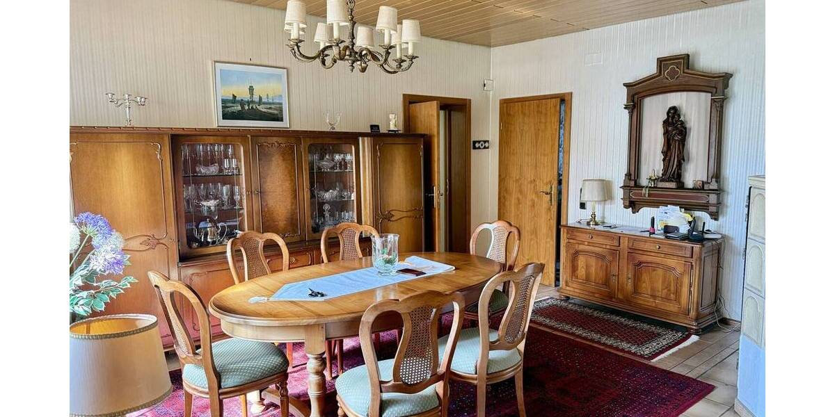 Einfamilienhaus Lebach Gresaubach - 8 Zimmer, 314 m&sup2;, 289.000&euro; | Angebot:25668696