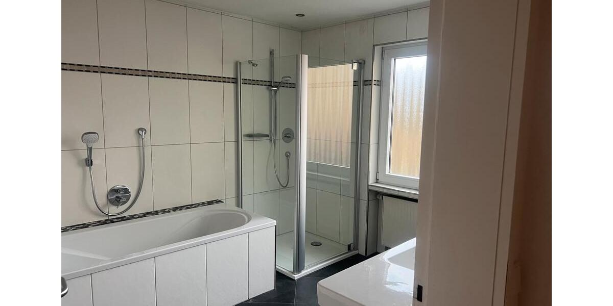 Etagenwohnung Saarbrücken Kieselhumes - 5 Zimmer, 135 m&sup2;, 1.495&euro; | Angebot:25326741