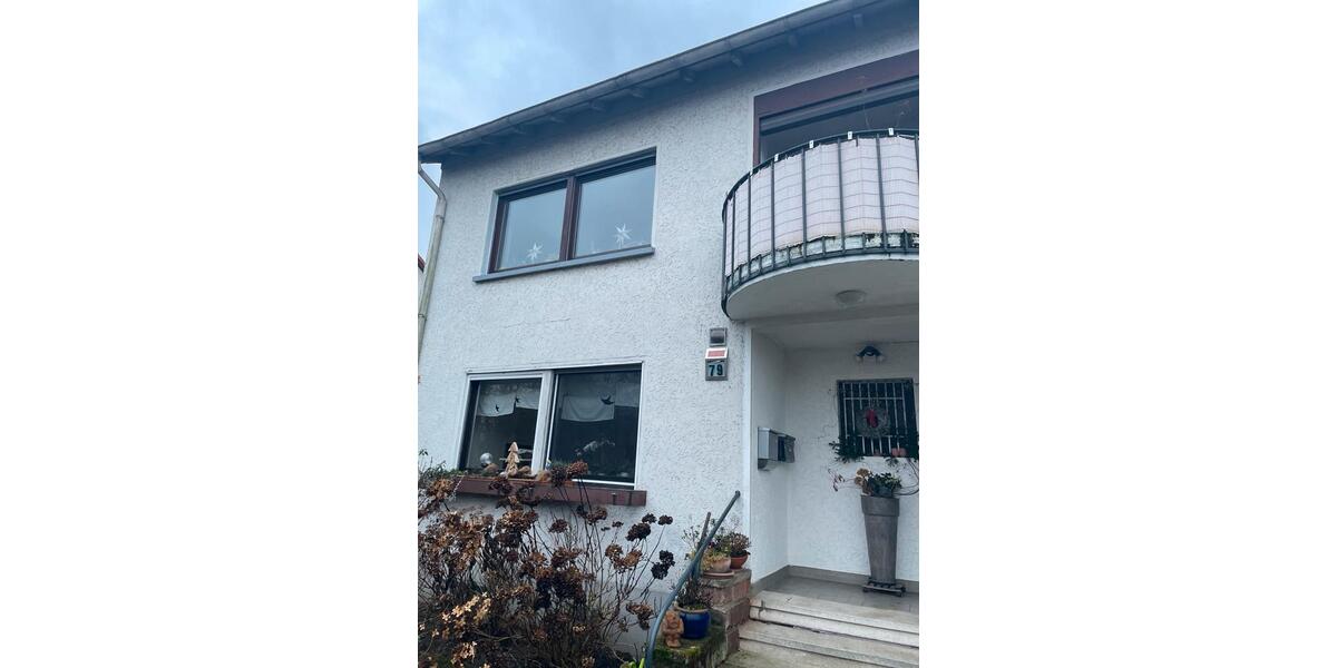 Etagenwohnung Saarbrücken Neue Bremm - 3 Zimmer, 70 m&sup2;, 850&euro; | Angebot:25905772