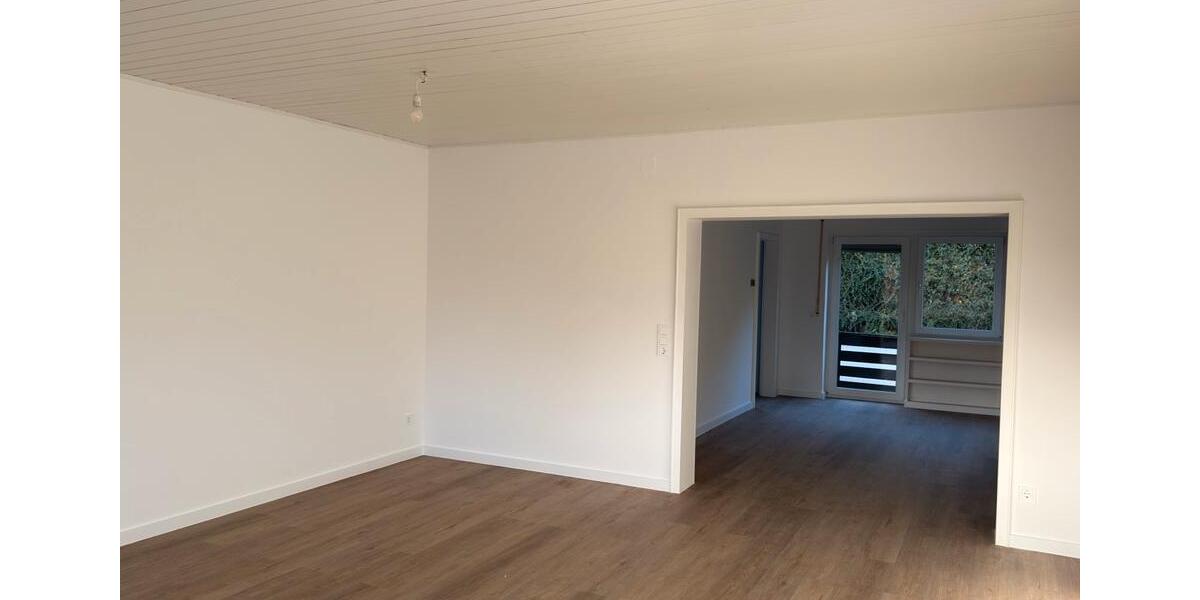 Erdgeschoßwohnung Eppelborn - 3.5 Zimmer, 109 m&sup2;, 950&euro; | Angebot:25824645