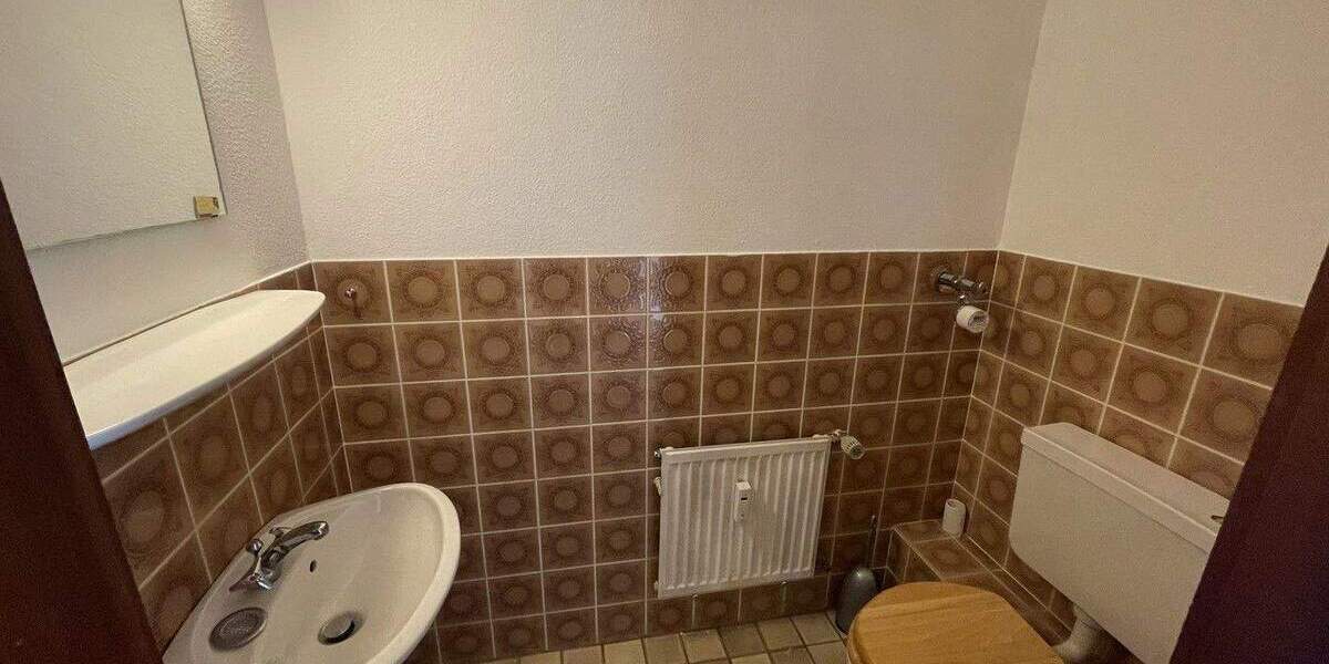 Etagenwohnung Saarbrücken Schafbrücke - 4 Zimmer, 95 m&sup2;, 263.000&euro; | Angebot:25905876