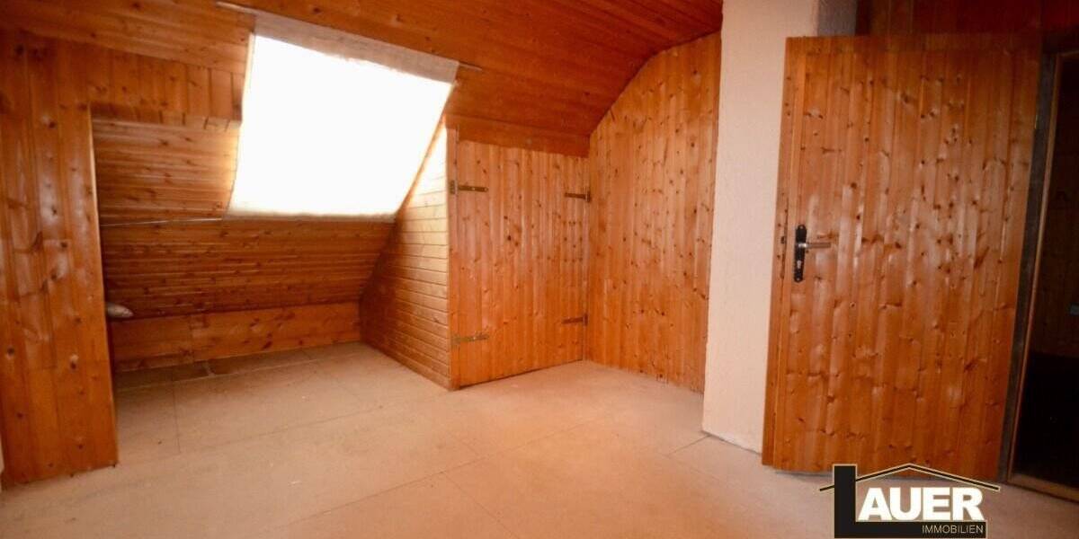 Doppelhaushälfte Völklingen Lauterbach - 8 Zimmer, 199 m&sup2;, 198.000&euro; | Angebot:25666067