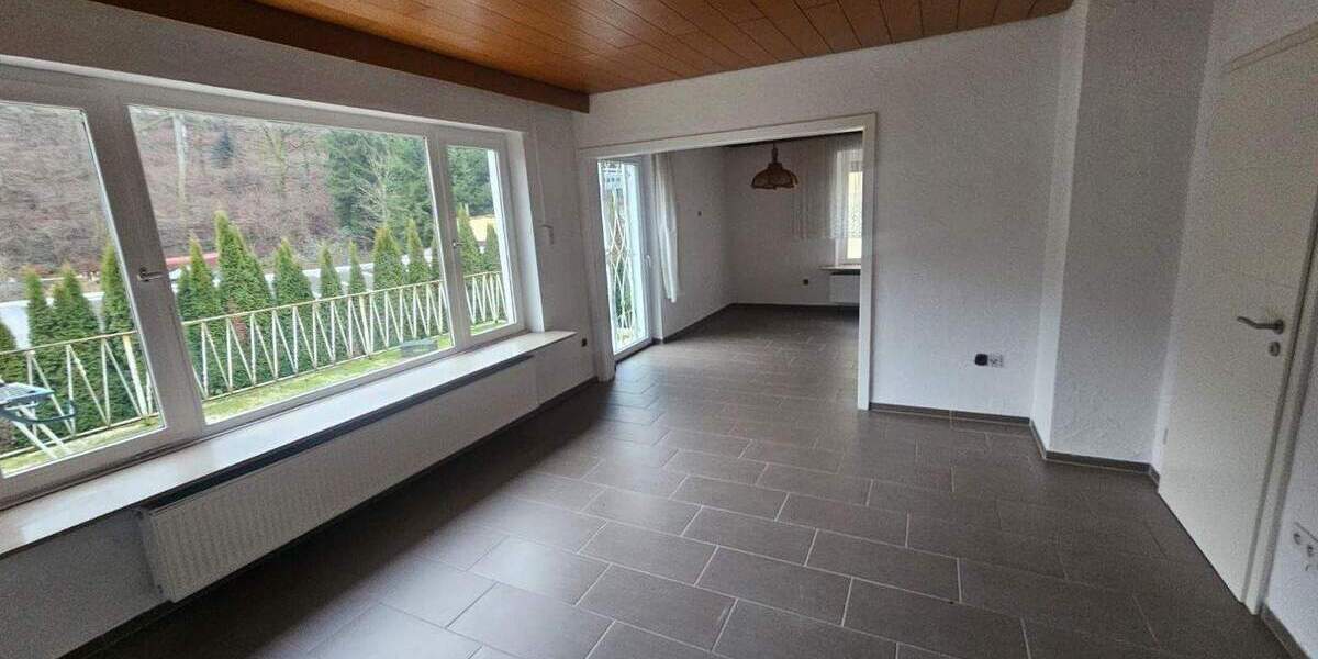Einfamilienhaus Ottweiler - 5 Zimmer, 110 m&sup2;, 225.000&euro; | Angebot:25702877
