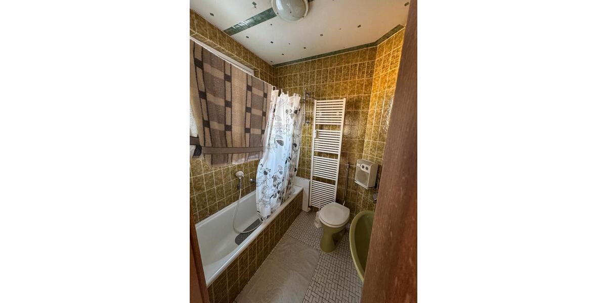 Mehrfamilienhaus, Wohnhaus Neunkirchen - 7 Zimmer, 175 m&sup2;, 220.000&euro; | Angebot:26824253