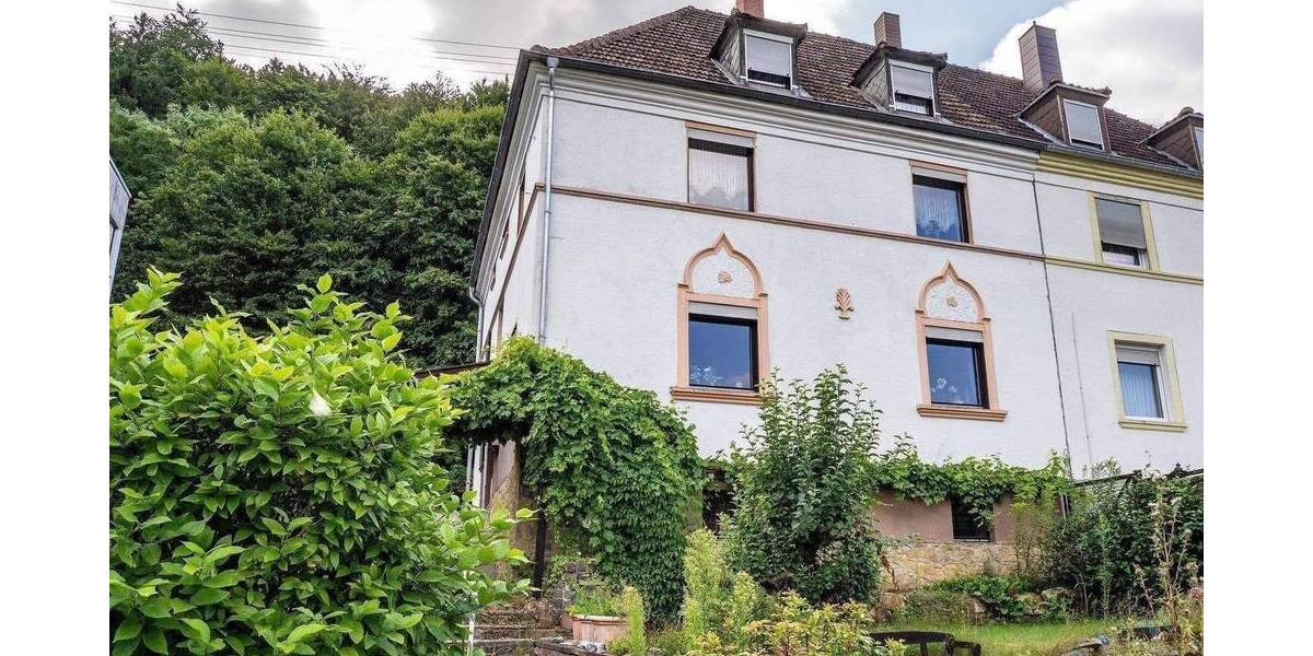 Mehrfamilienhaus, Wohnhaus Saarbrücken Scheidt - 9 Zimmer, 189 m&sup2;, 259.000&euro; | Angebot:26875325