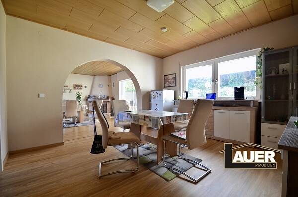 Etagenwohnung Püttlingen - 6 Zimmer, 175 m&sup2;, 265.000&euro; | Angebot:26730742