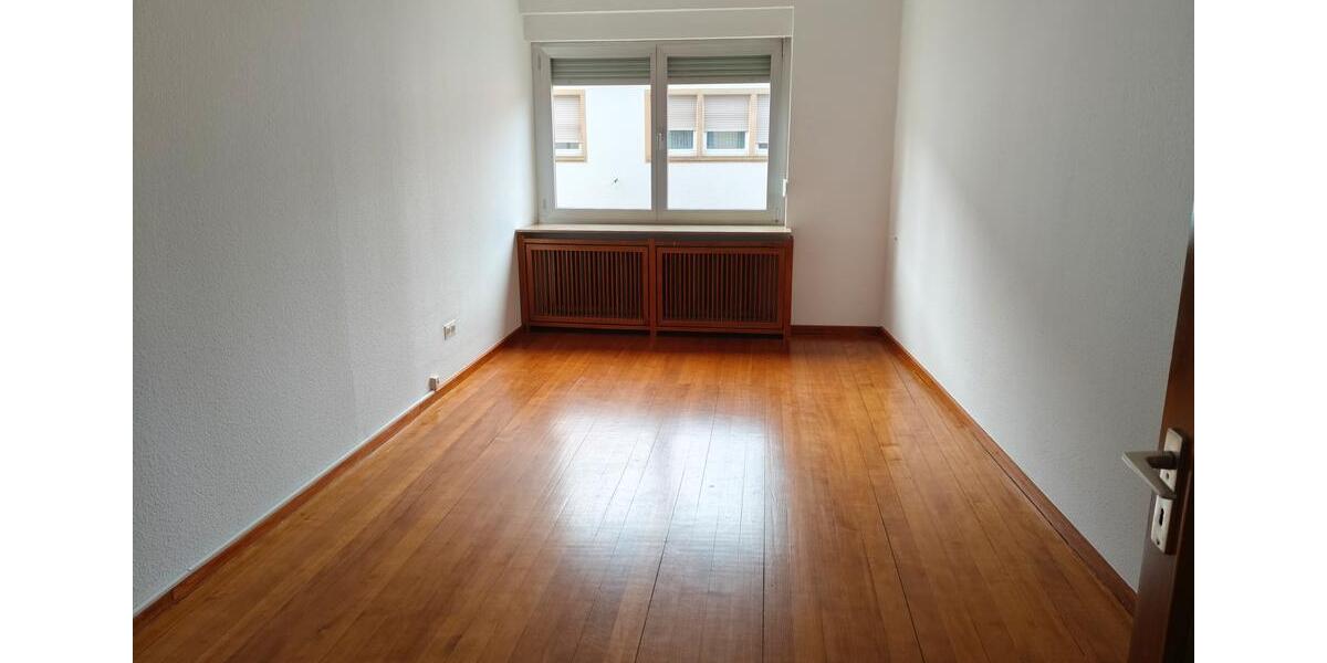 Etagenwohnung Zweibrücken - 2 Zimmer, 75 m&sup2;, 450&euro; | Angebot:25306405