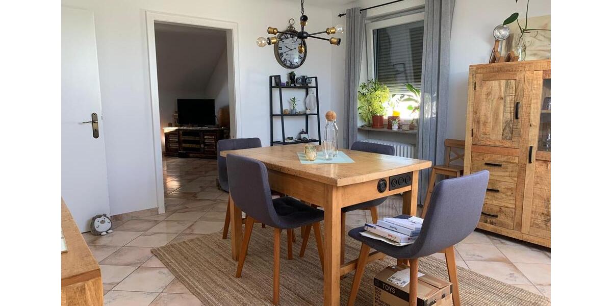 Dachgeschoßwohnung Heusweiler - 4 Zimmer, 77 m&sup2;, 480&euro; | Angebot:26688638