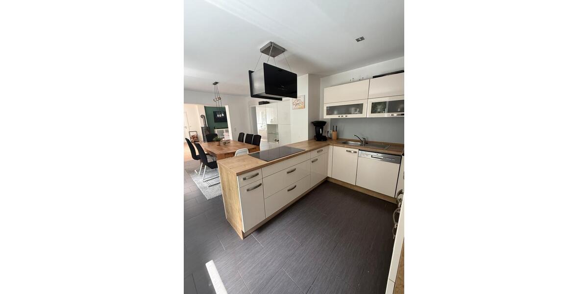 Bungalow Saarbrücken Scheidt - 7 Zimmer, 210 m&sup2;, 585.000&euro; | Angebot:27230377