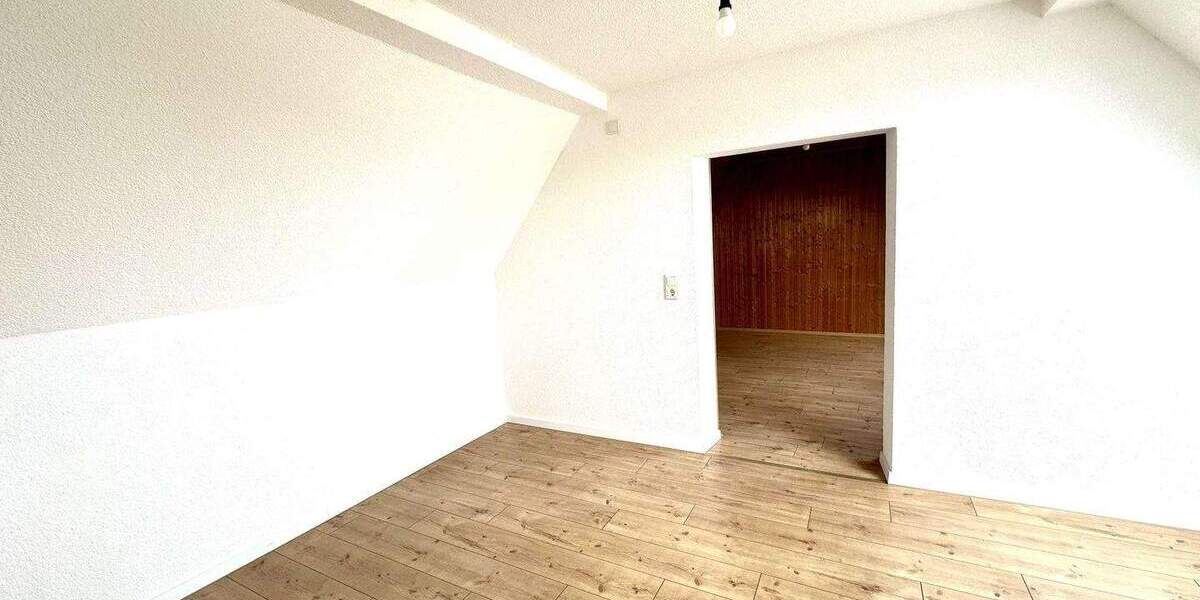Einfamilienhaus Wadgassen - 5 Zimmer, 110 m&sup2;, 1.190&euro; | Angebot:25729889