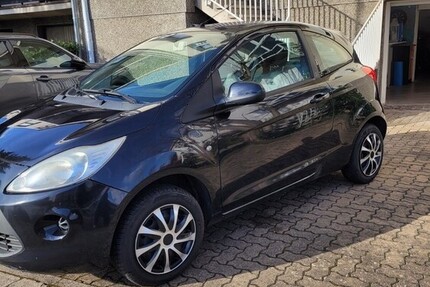 Ford Ka 180.000 km 2.490 &euro; Schwalbach 66773